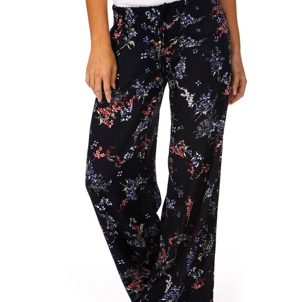 Vince Camuto Floral Print Pants. #313